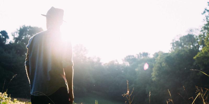 网络切片技术如何重塑5G专网：为垂直行业定制端到端服务质量与网络安全